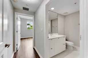 225 NE 1st St, Delray Beach, FL 33483 - Photo 10