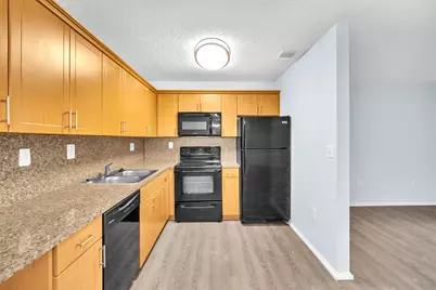 6881 NW 173rd Drive, Hialeah, FL 33015 - Photo 4