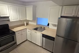 711 N Pine Island Rd, Plantation, FL 33324 - Photo 8