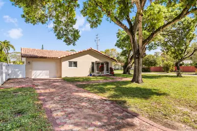 1255 SW 15th Avenue, Fort Lauderdale, FL 33312 - Photo 2