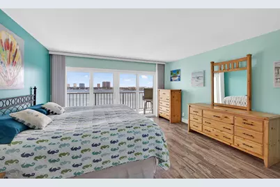 3040 Lake Shore Drive, Riviera Beach, FL 33404 - Photo 22