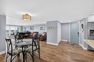 3040 Lake Shore Dr, Riviera Beach, FL 33404 - Photo 12