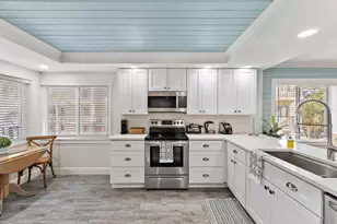 275 Palm Ave, Jupiter, FL 33477 - Photo 4