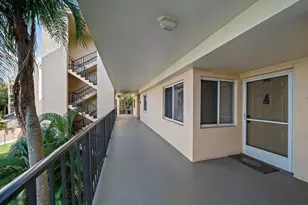 275 Palm Ave, Jupiter, FL 33477 - Photo 2