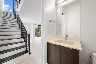 1052 N Victoria Park Rd, Fort Lauderdale, FL 33304 - Photo 18