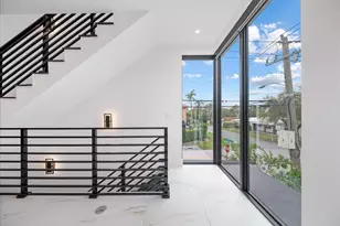 1052 N Victoria Park Rd, Fort Lauderdale, FL 33304 - Photo 8