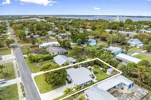 819 SE Stypmann Blvd, Stuart, FL 34994 - Photo 30