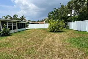 1916 Coconut Dr, Fort Pierce, FL 34949 - Photo 26