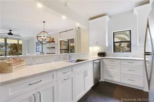 100 Uno Lago Dr, Juno Beach, FL 33408 - Photo 1