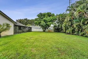 8650 SW 51st St, Cooper City, FL 33328 - Photo 12