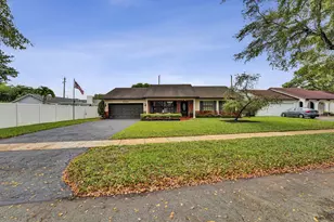 8650 SW 51st St, Cooper City, FL 33328 - Photo 2