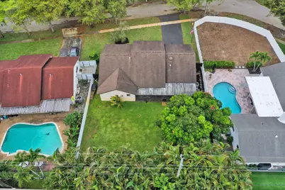 8650 SW 51st Street, Cooper City, FL 33328 - Photo 6