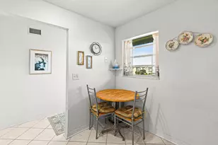 2515 NE 1st Ct, Boynton Beach, FL 33435 - Photo 6