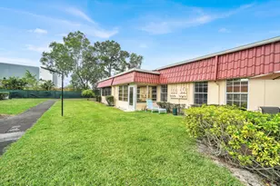 815 Salem Ln, Lake Worth, FL 33467 - Photo 22