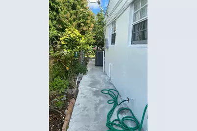 531 NE 174th Street, North Miami Beach, FL 33162 - Photo 2
