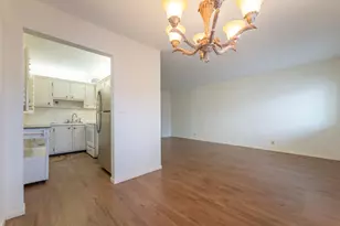 2020 Lake Osborne Dr, Lake Worth Beach, FL 33461 - Photo 10