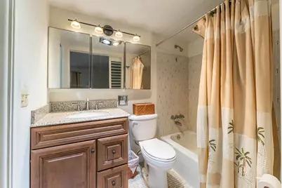 2020 Lake Osborne Drive, Lake Worth Beach, FL 33461 - Photo 14