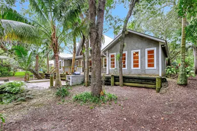 1055 SW Blue Water Way, Stuart, FL 34997 - Photo 10