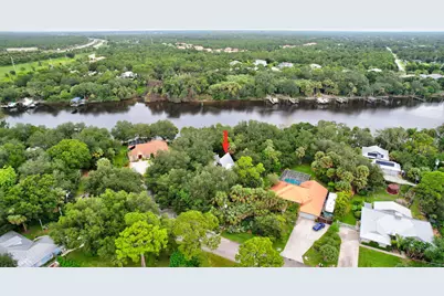 1055 SW Blue Water Way, Stuart, FL 34997 - Photo 4
