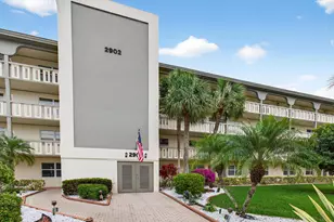 2902 Victoria Cir, Coconut Creek, FL 33066 - Photo 2