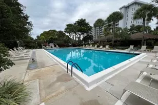 625 Oaks Dr, Pompano Beach, FL 33069 - Photo 30