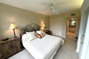 625 Oaks Dr, Pompano Beach, FL 33069 - Photo 8