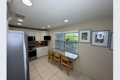 625 Oaks Drive #106, Pompano Beach, FL 33069 - Photo 2