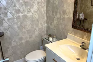 625 Oaks Dr, Pompano Beach, FL 33069 - Photo 14