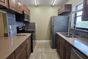 2050 N Congress Ave, West Palm Beach, FL 33401 - Photo 1