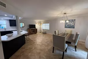 226 Seabreeze Cir, Jupiter, FL 33477 - Photo 2