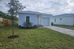 3848 SE Grant St, Stuart, FL 34997 - Photo 2