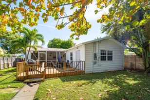 215 S Palmway, Lake Worth Beach, FL 33460 - Photo 38