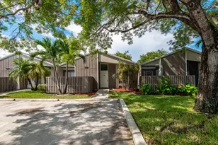 15725 Woodgate Ct, Sunrise, FL 33326 - Photo 1