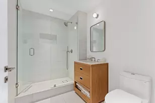 1040 Biscayne Blvd, Miami, FL 33132 - Photo 20