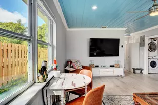 240 NW 9th Ave, Delray Beach, FL 33444 - Photo 8