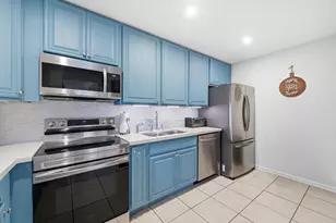 4702 Holly Lake Dr, Greenacres, FL 33463 - Photo 10