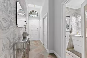 352 NE 7th Ave, Fort Lauderdale, FL 33301 - Photo 4