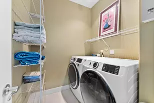 352 NE 7th Ave, Fort Lauderdale, FL 33301 - Photo 32