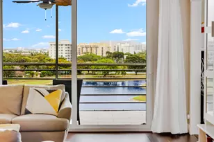 3051 N Course Dr, Pompano Beach, FL 33069 - Photo 4