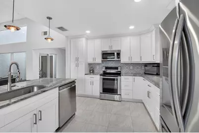 202 SW 29th Avenue, Delray Beach, FL 33445 - Photo 12