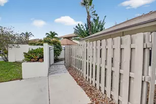 202 SW 29th Ave, Delray Beach, FL 33445 - Photo 4