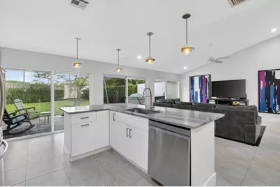 202 SW 29th Avenue, Delray Beach, FL 33445 - Photo 10