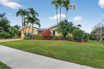 4205 Birchwood Drive, Boca Raton, FL 33487 - Photo 8
