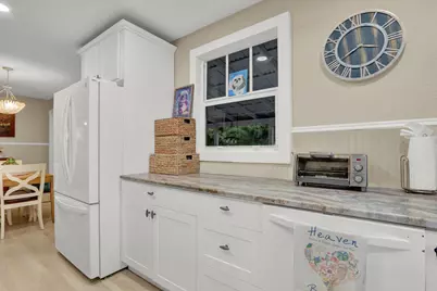 176 E 24th Street, Riviera Beach, FL 33404 - Photo 8