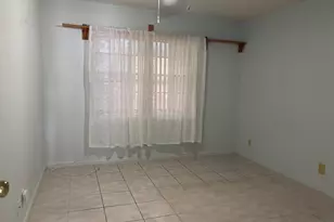 66 Windsor D, West Palm Beach, FL 33417 - Photo 4