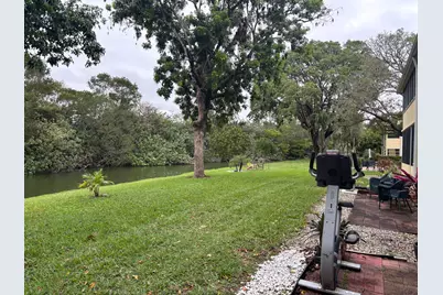 66 Windsor D, West Palm Beach, FL 33417 - Photo 14