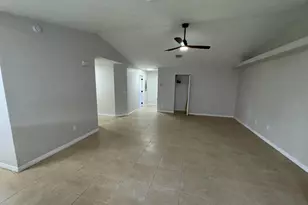 618 NE 1st St, Boynton Beach, FL 33435 - Photo 4