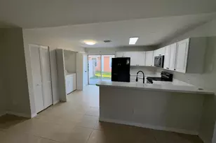 618 NE 1st St, Boynton Beach, FL 33435 - Photo 8