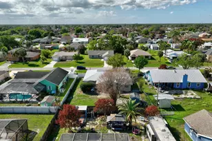 841 SE Cavern Ave, Port Saint Lucie, FL 34983 - Photo 38