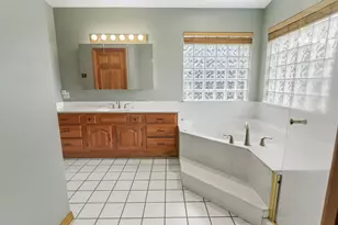 16244 E Downers Dr E, The Acreage, FL 33470 - Photo 28